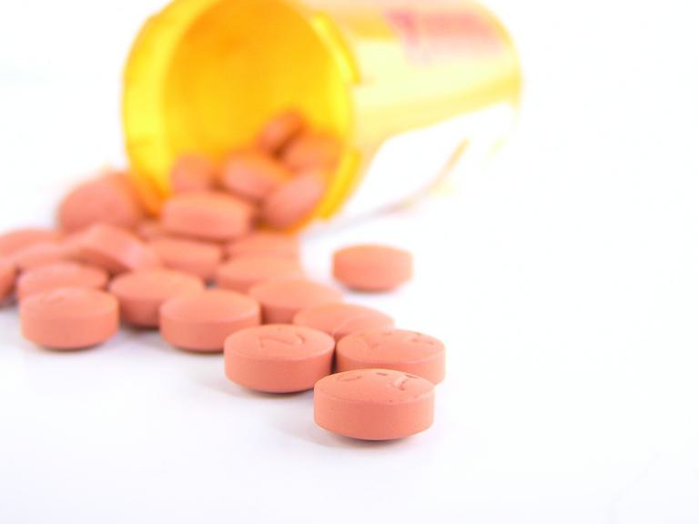 Opioid case prompts cap on attorney fees